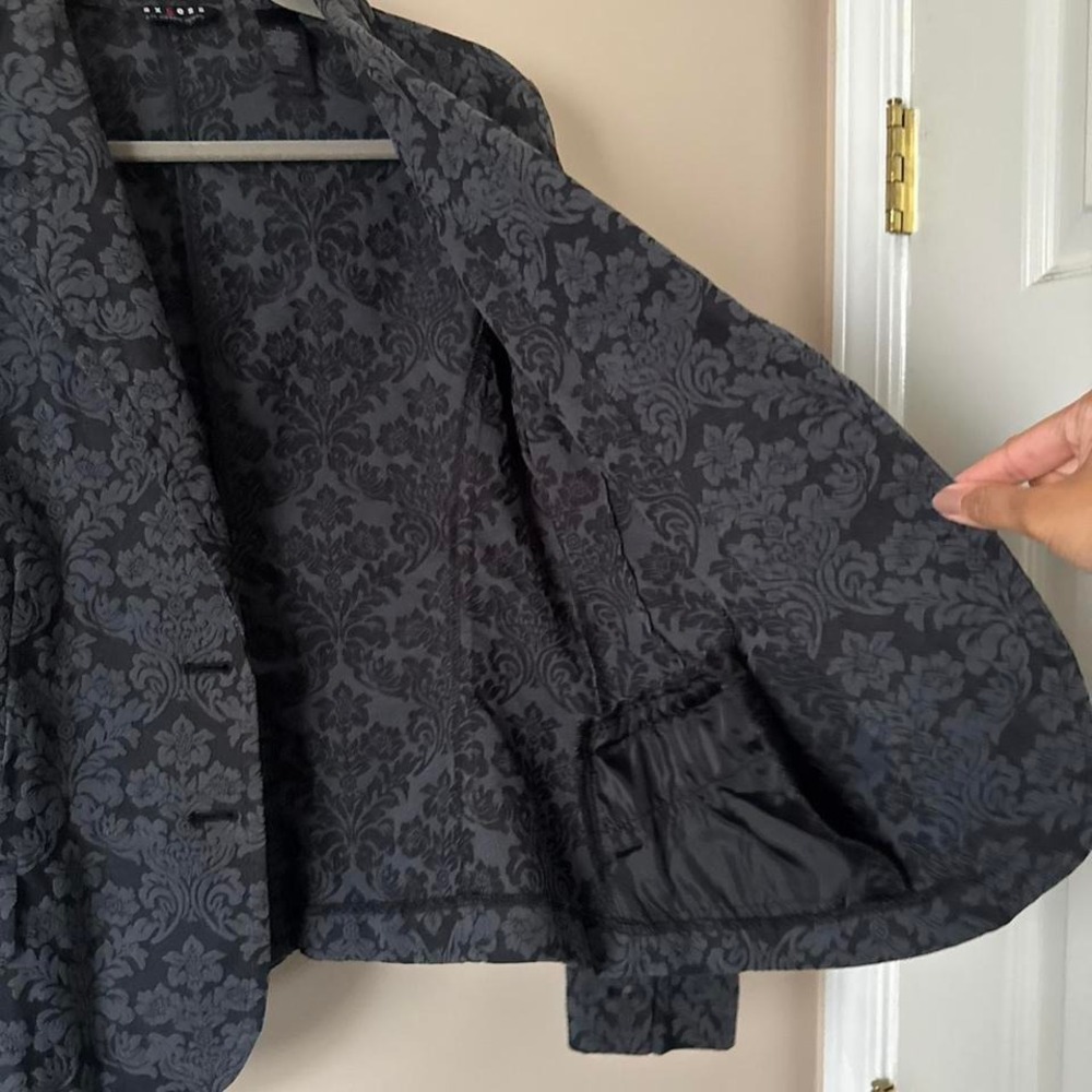 Y2K Grey Black Tapestry Shacket Lightweight - Picture 5 of 6